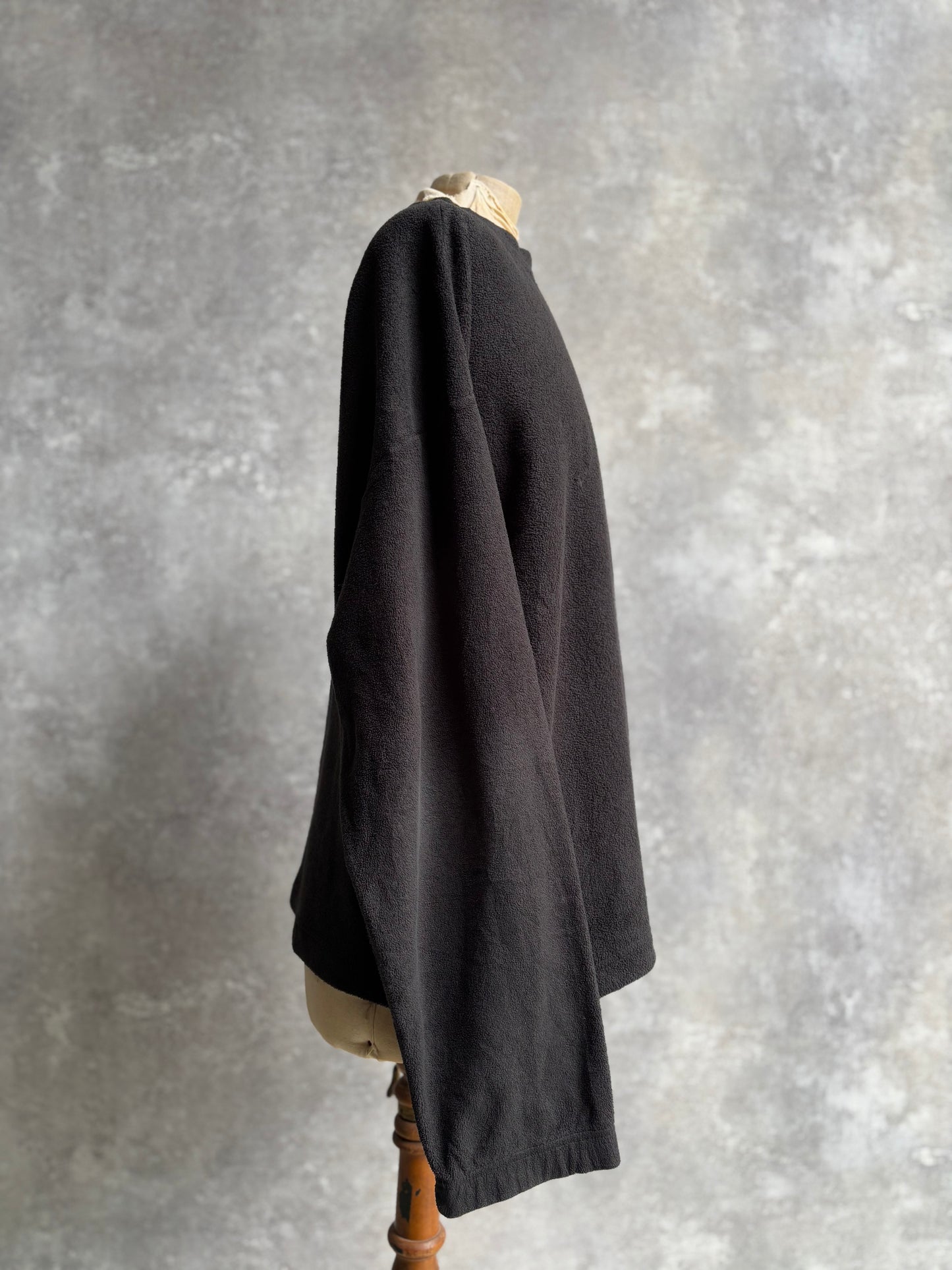 【1990’s】Reebok Black Fleece Long Sleeve Shirt