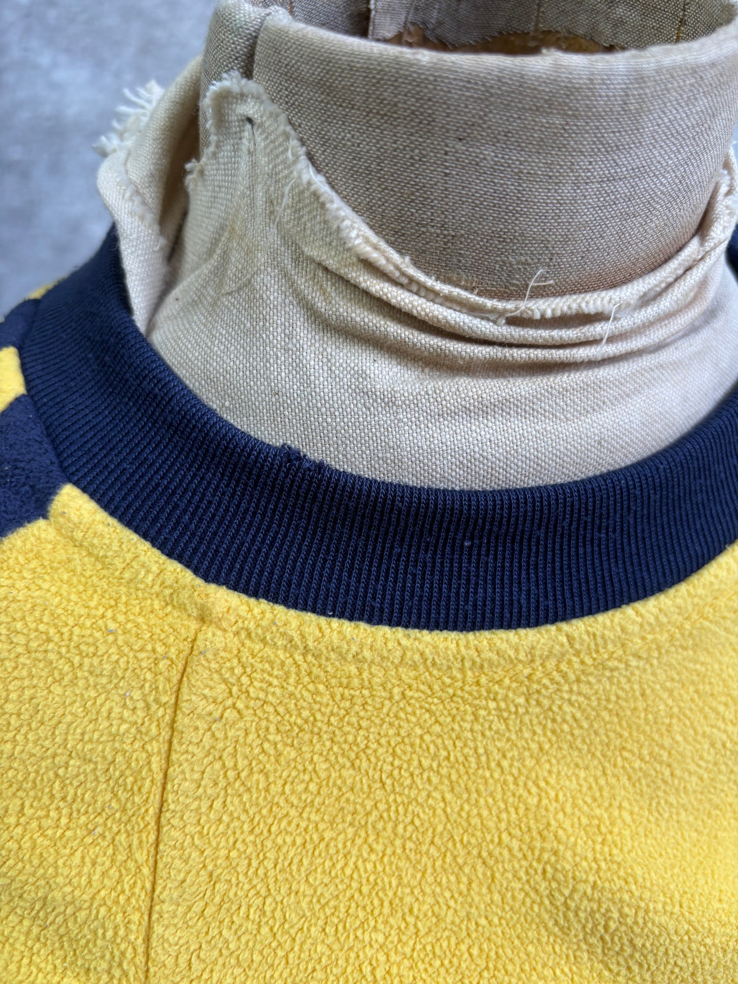 【1990’s】Tommy Hilfiger Yellow Fleece Long Sleeve