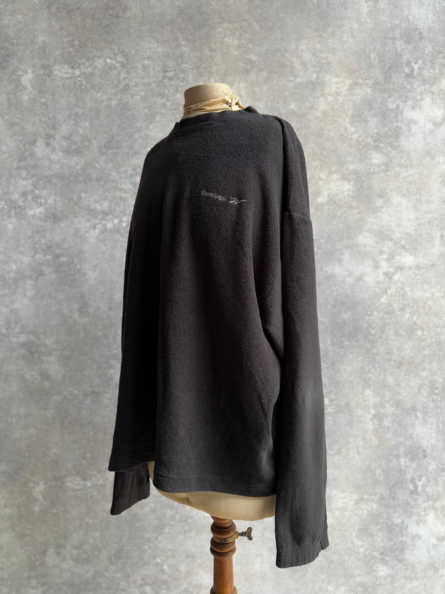 【1990’s】Reebok Black Fleece Long Sleeve Shirt