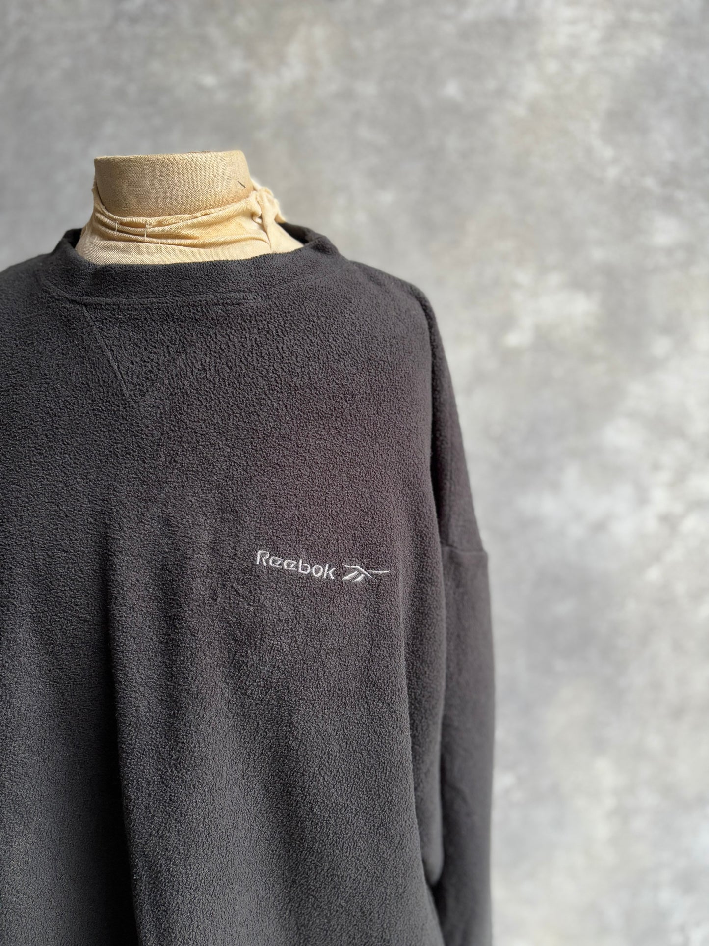【1990’s】Reebok Black Fleece Long Sleeve Shirt