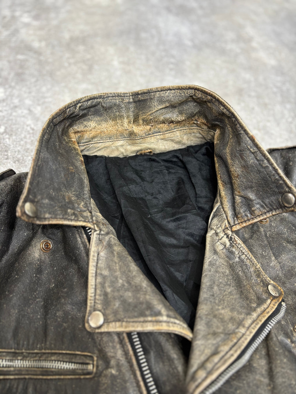 ～1990s Vintage Distressed Leather Riders Jacket