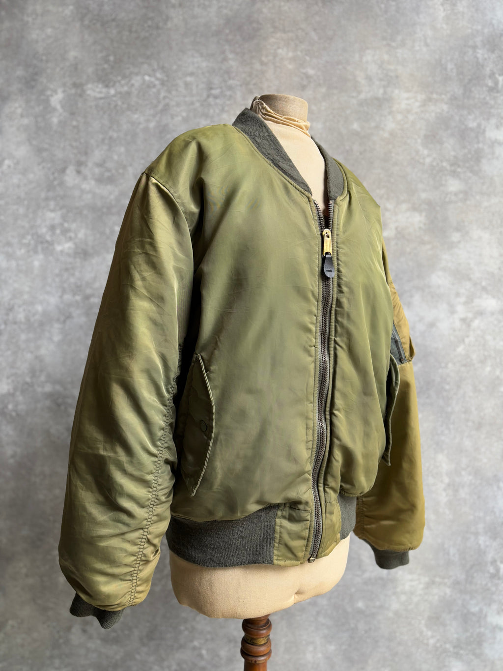 【1980's】Vintage USAF Military Alpha Fright Jacket