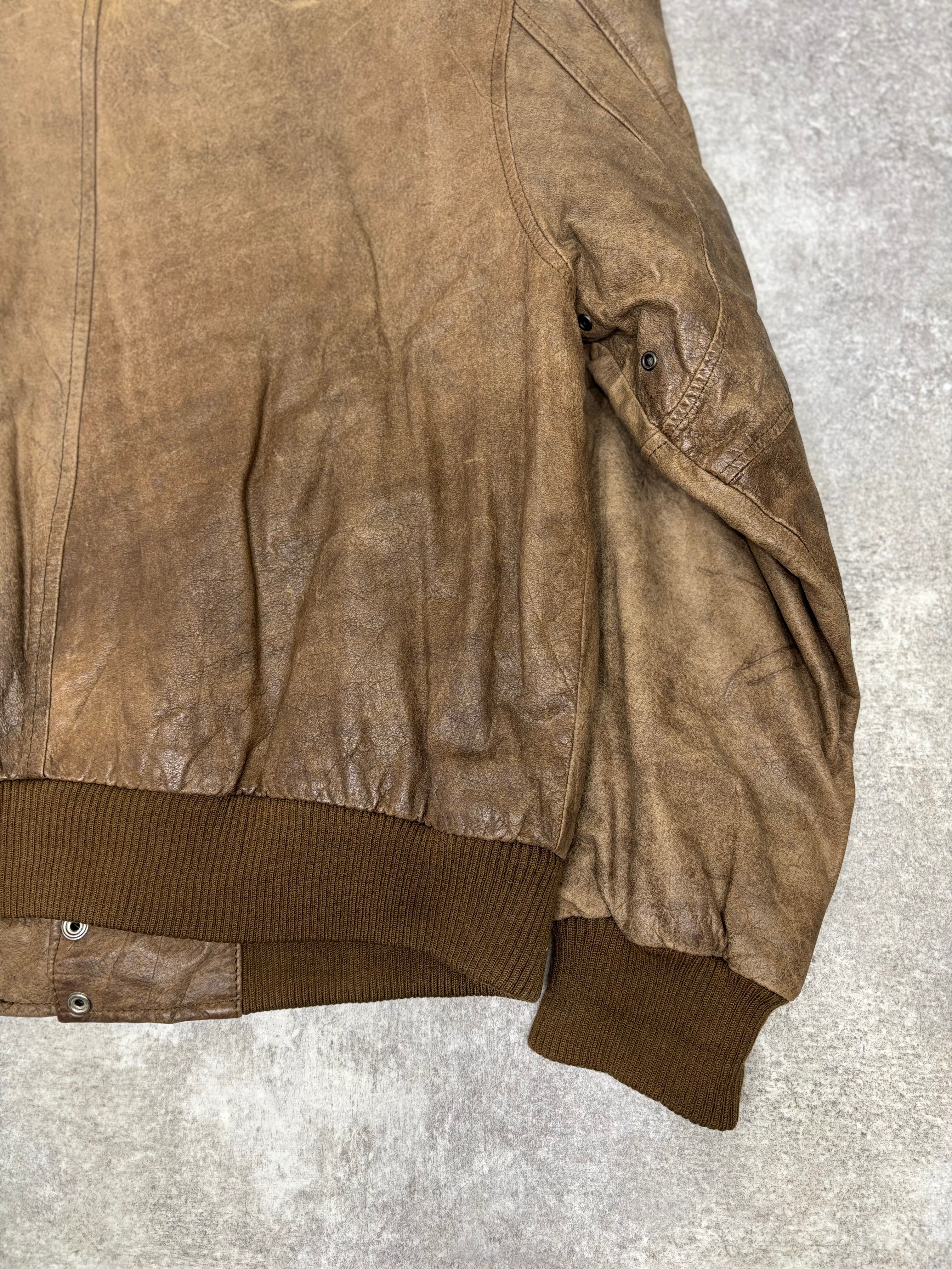 1990s Vintage Leather Flight Jacket “FLIGHT-BOMBER” by WEAR-ME-OUT