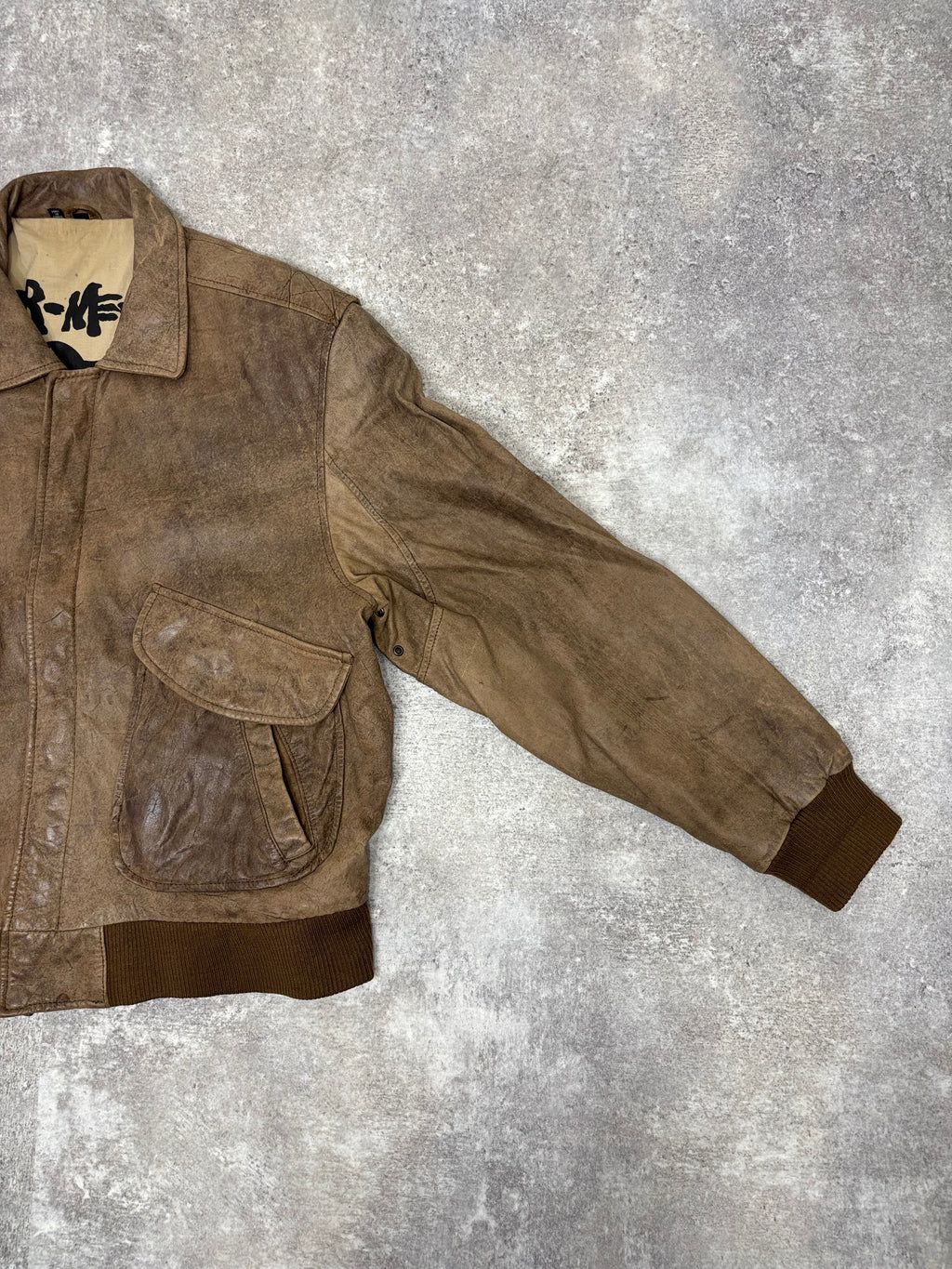 1990s Vintage Leather Flight Jacket “FLIGHT-BOMBER” by WEAR-ME-OUT
