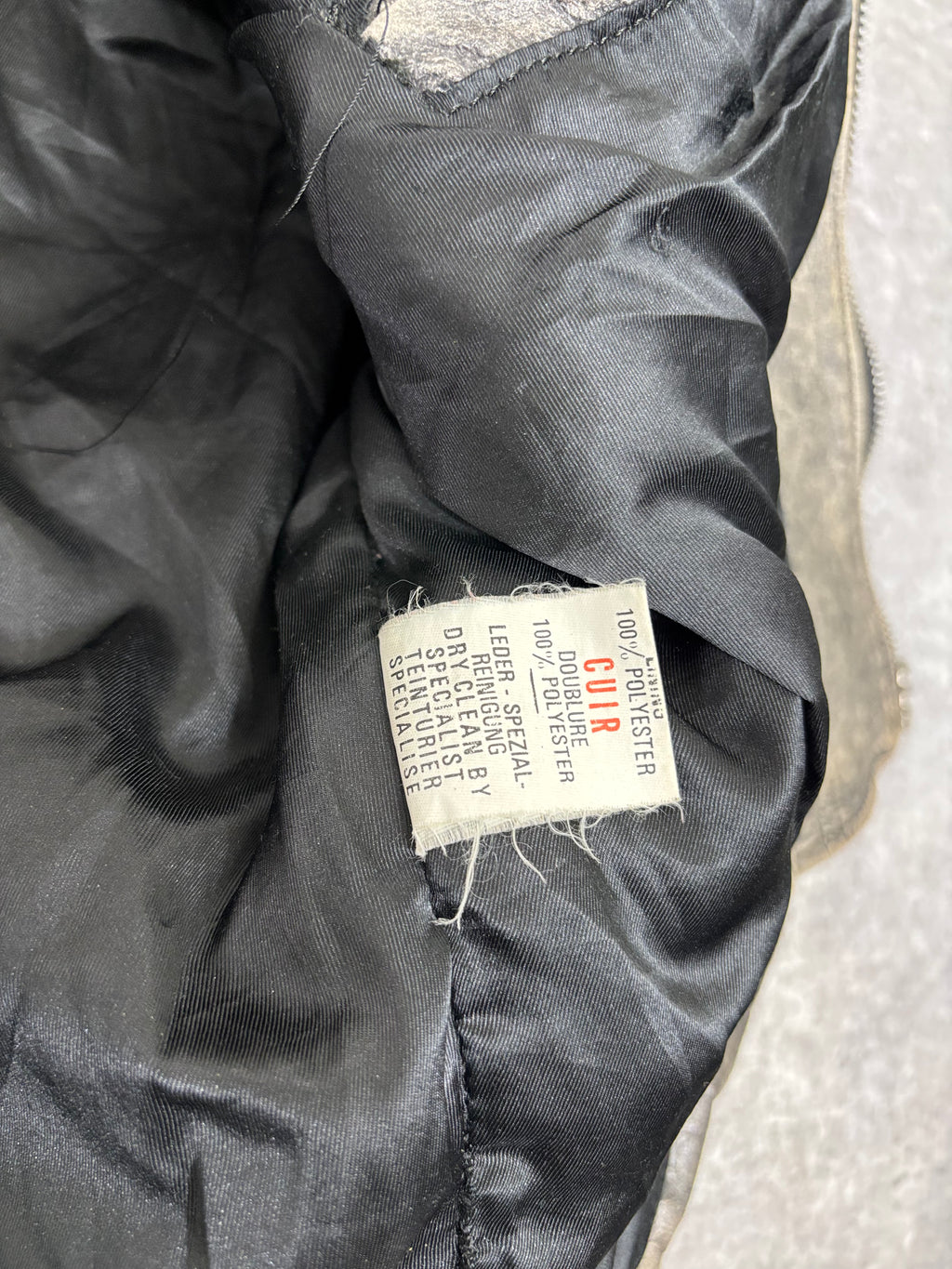 ～1990s Vintage Distressed Leather Riders Jacket