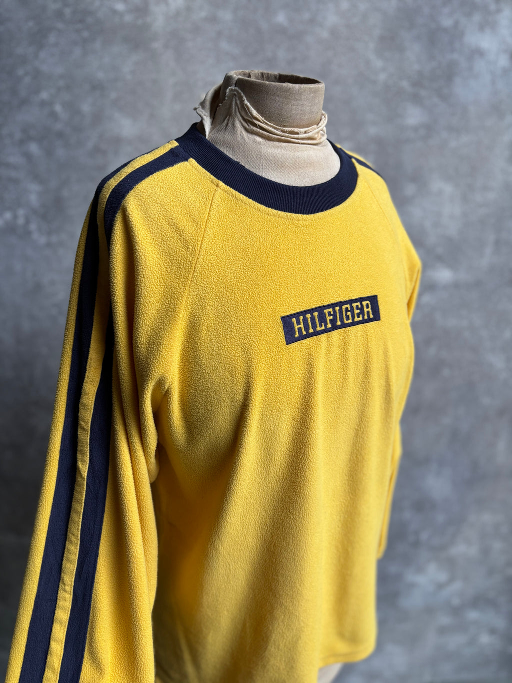 【1990’s】Tommy Hilfiger Yellow Fleece Long Sleeve
